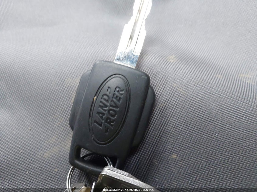 1986 Landrover Defender VIN: 1DC0001998ZZ Lot: 43556212