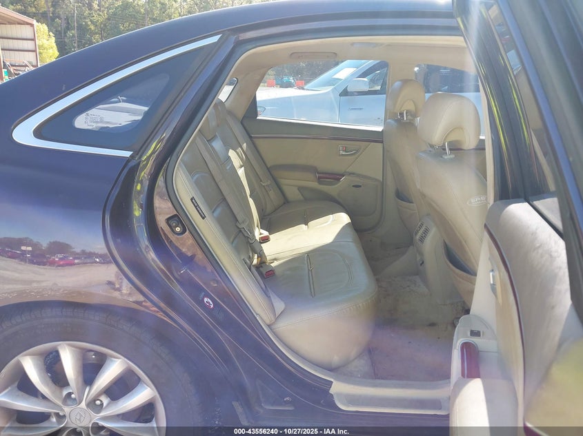 2006 Hyundai Azera Limited/Se VIN: KMHFC46F86A132779 Lot: 43556240