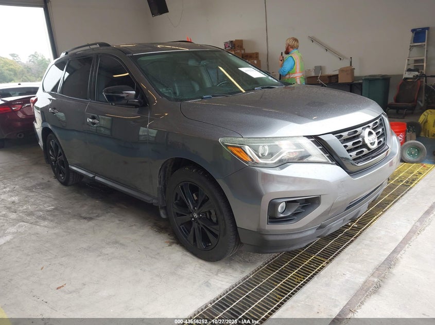 NISSAN PATHFINDER SL