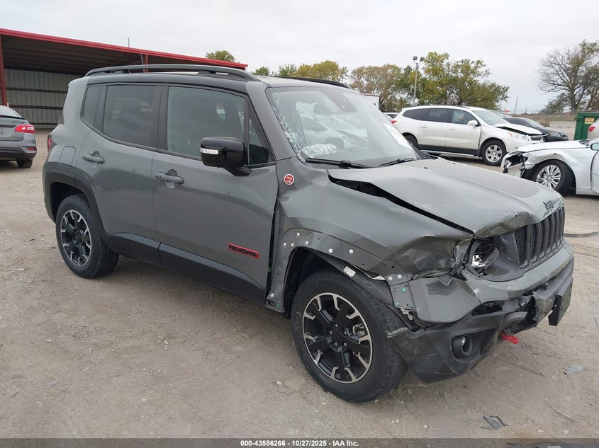 JEEP RENEGADE TRAILHAWK 4X4