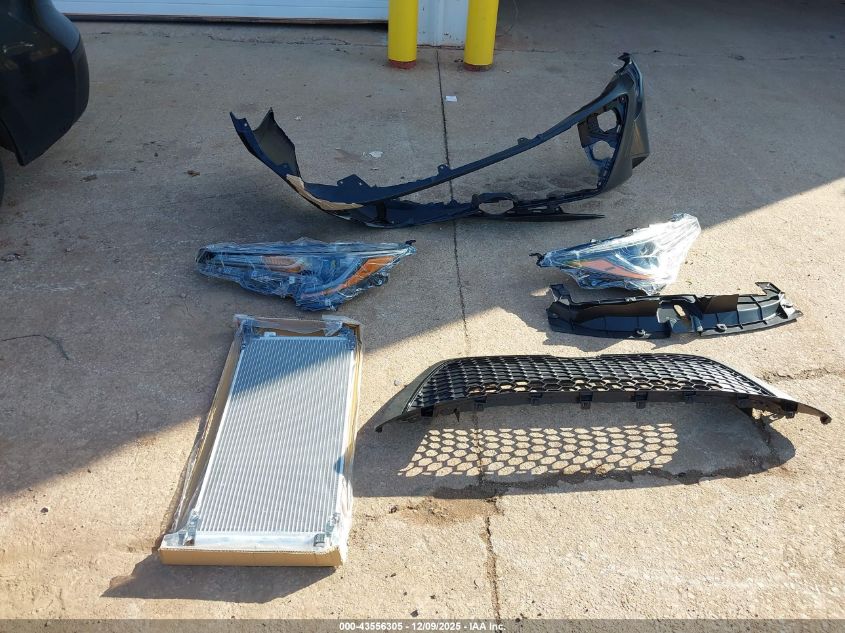 2020 Toyota Corolla Le VIN: 5YFEPRAE4LP074824 Lot: 43556305