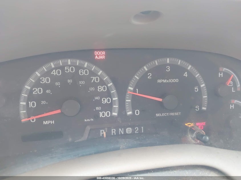 2000 Ford F-150 Lariat/Work Series/Xl/Xlt VIN: 1FTRX17L3YNB02903 Lot: 43556336