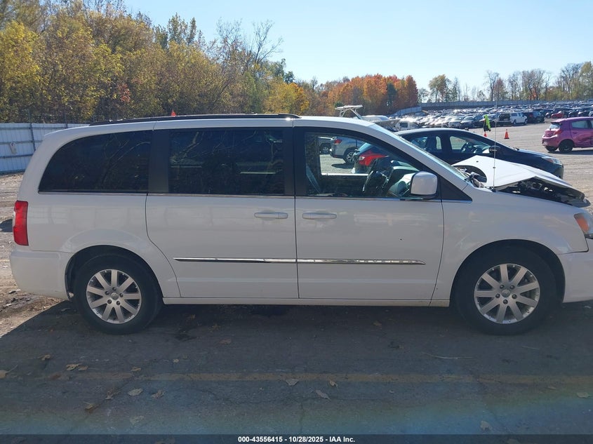 2014 Chrysler Town & Country Touring VIN: 2C4RC1BG5ER397894 Lot: 43556415