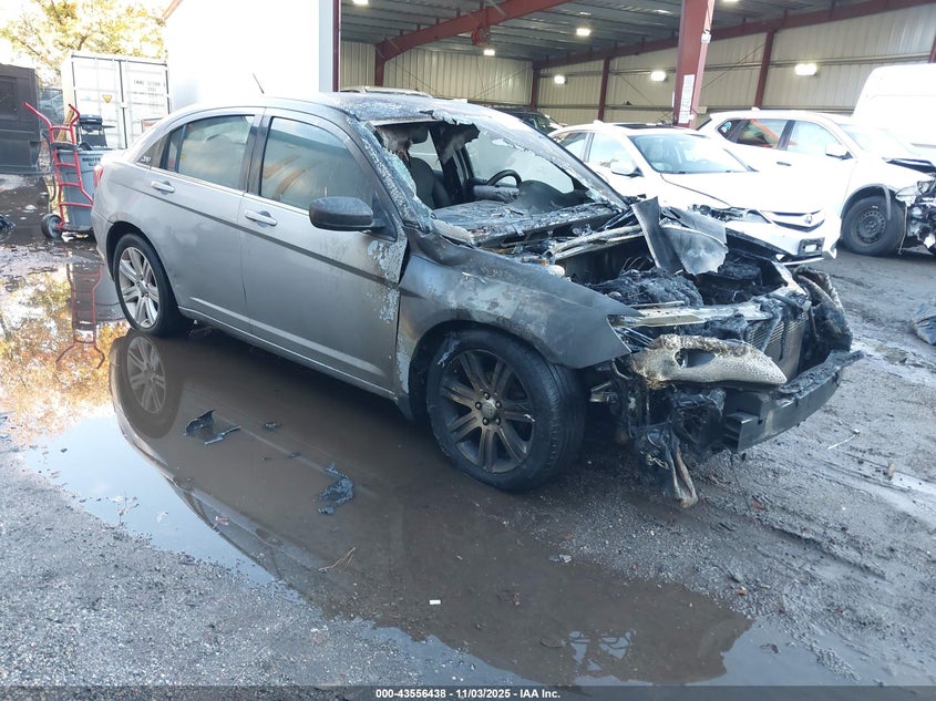 2013 CHRYSLER 200 LX - 1C3CCBAB4DN706076