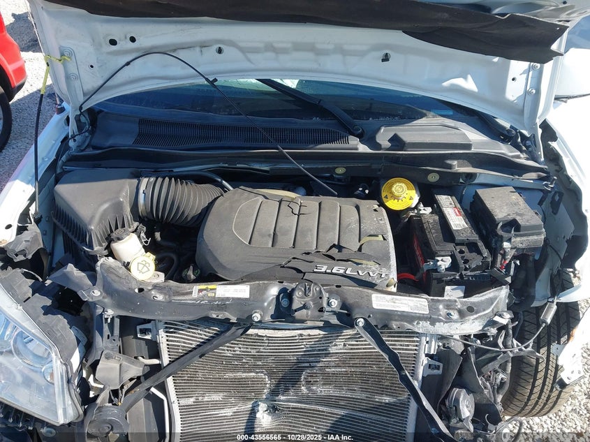 2018 Dodge Grand Caravan Sxt VIN: 2C4RDGCGXJR298884 Lot: 43556565