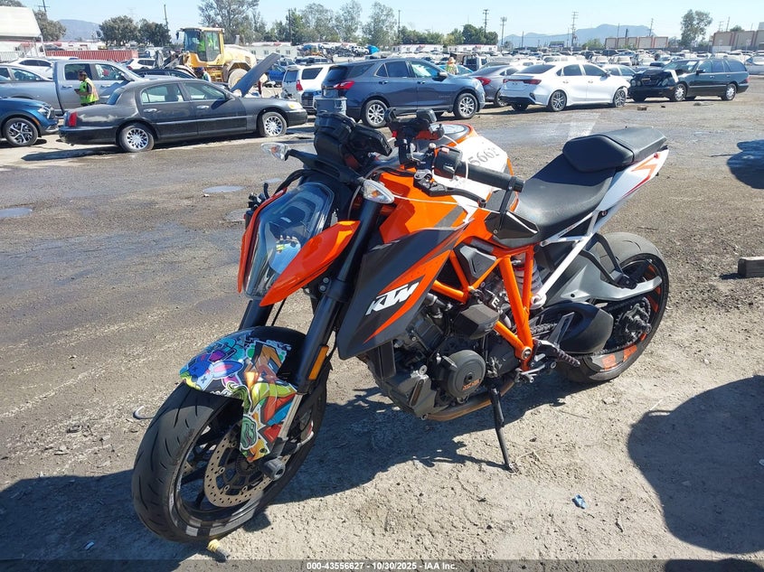 VBKV39401GM937209 2016 KTM  photo no. 2