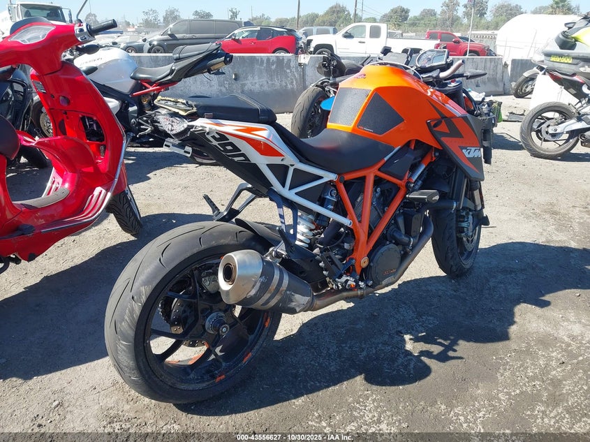 VBKV39401GM937209 2016 KTM  photo no. 4