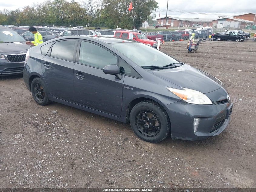 TOYOTA PRIUS FOUR