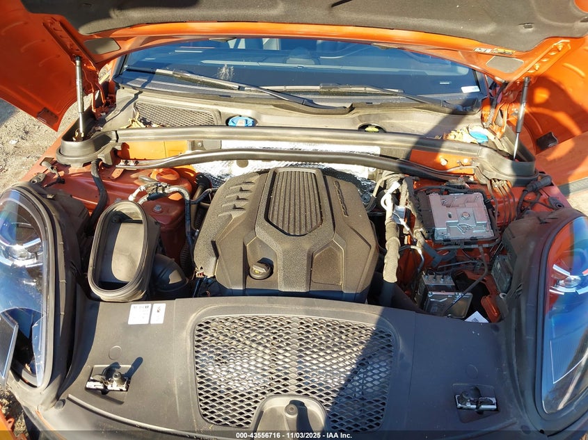 2024 Porsche Macan T VIN: WP1AA2A52RLB12848 Lot: 43556716