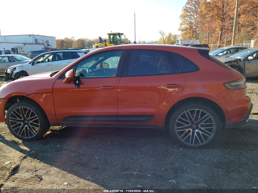 2024 Porsche Macan T VIN: WP1AA2A52RLB12848 Lot: 43556716
