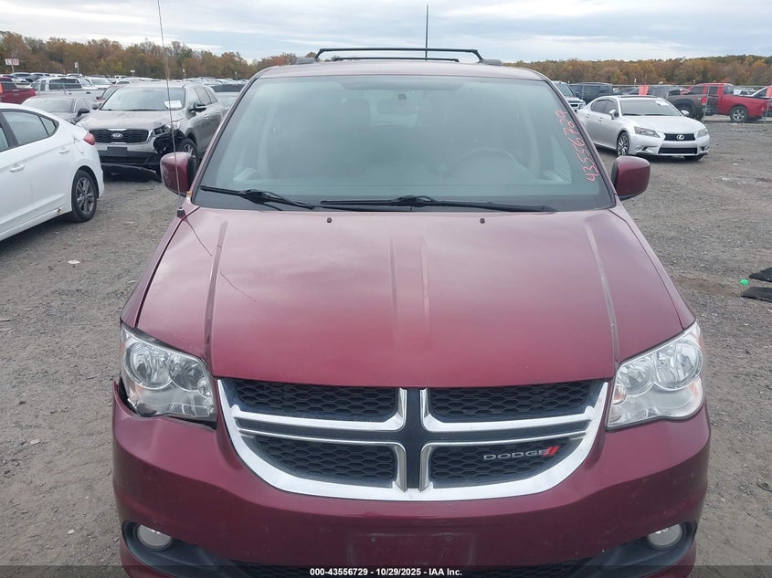 2018 Dodge Grand Caravan Sxt VIN: 2C4RDGCG7JR240179 Lot: 43556729