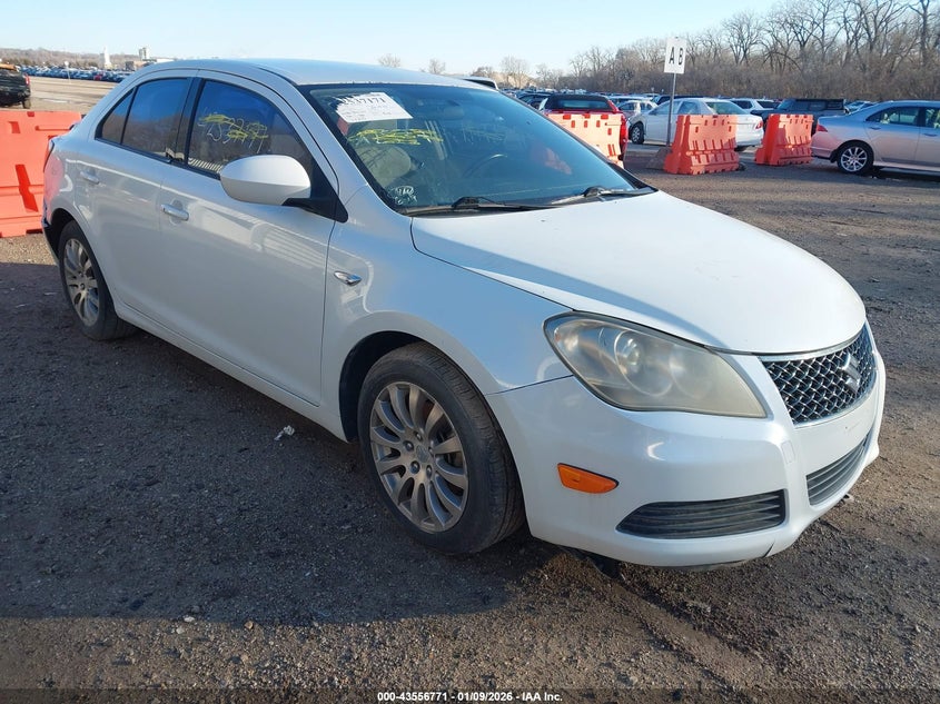 SUZUKI KIZASHI SE