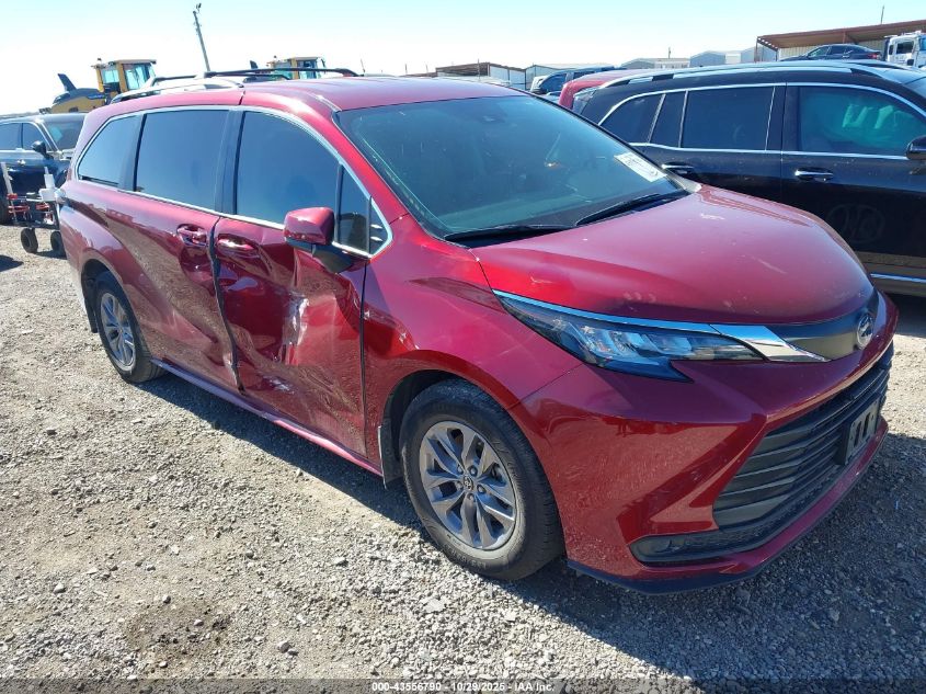 TOYOTA SIENNA LE