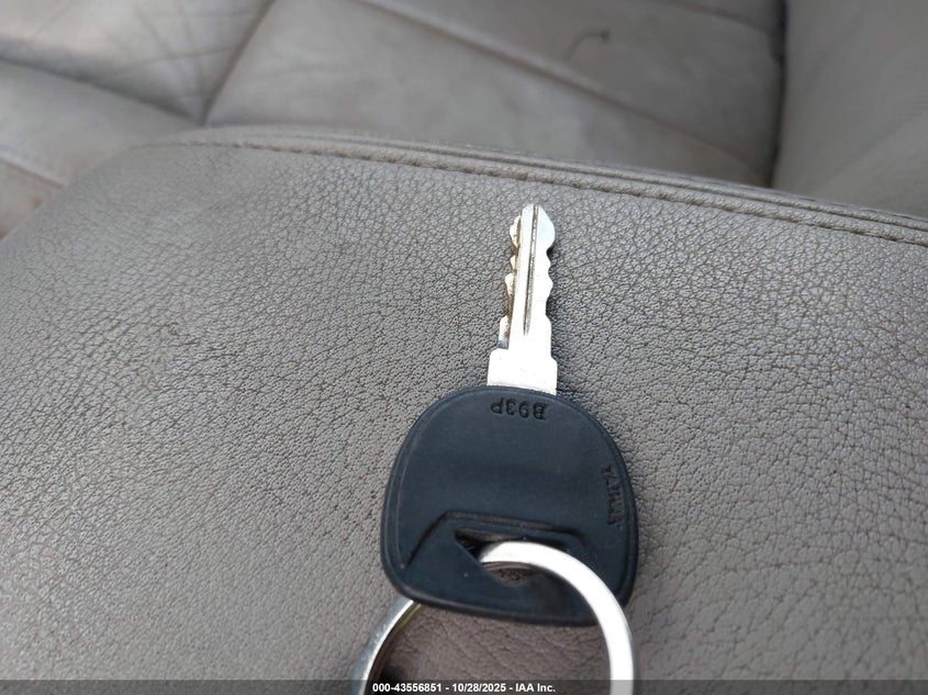 2006 Buick Rainier Cxl VIN: 5GAET13MX62338926 Lot: 43556851