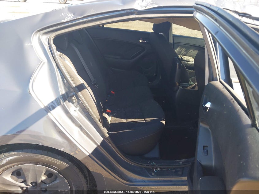 2016 KIA FORTE auction photo 8