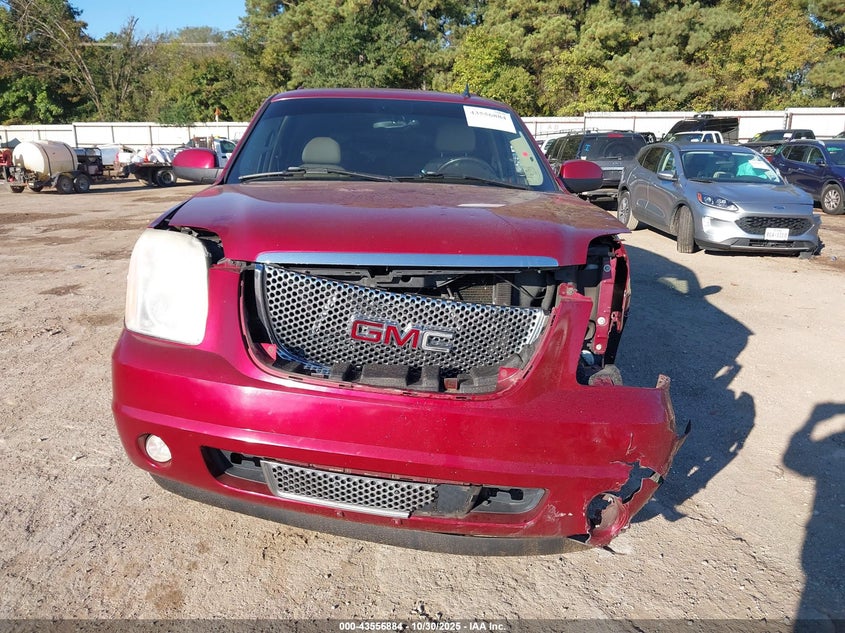 2008 GMC Yukon Denali VIN: 1GKFK63828J152249 Lot: 43556884