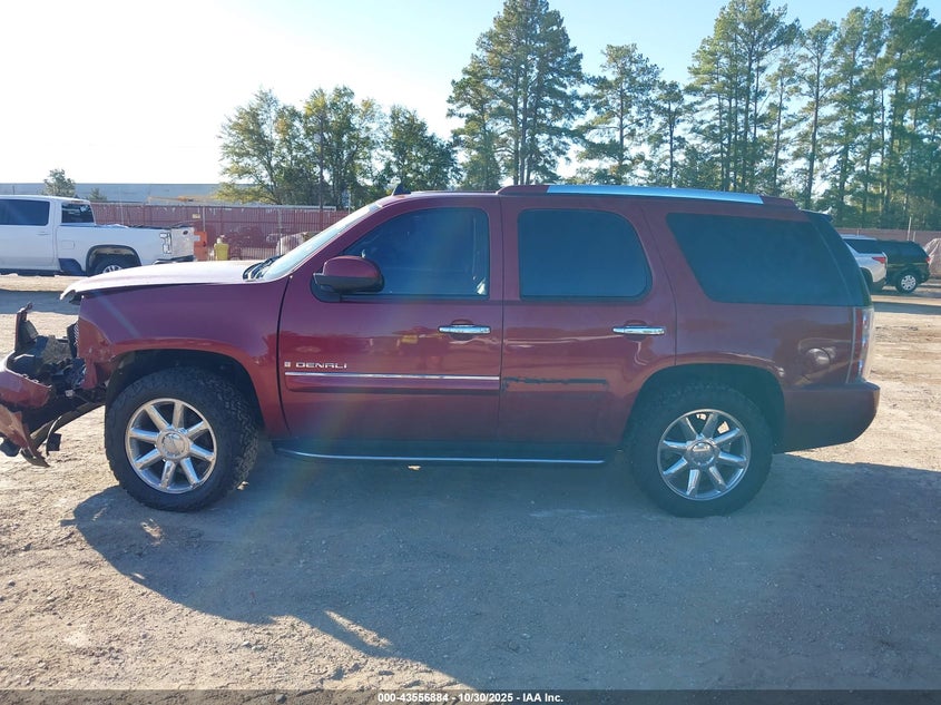 2008 GMC Yukon Denali VIN: 1GKFK63828J152249 Lot: 43556884