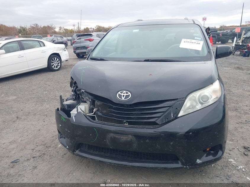 5TDKK3DC7ES457885 2014 TOYOTA SIENNA photo no. 12