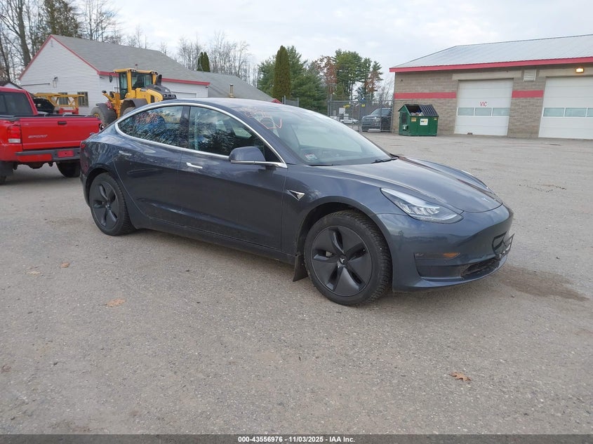 TESLA MODEL 3 LONG RANGE/MID RANGE