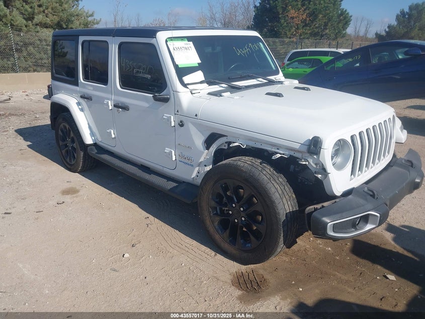 JEEP WRANGLER UNLIMITED SAHARA 4X4