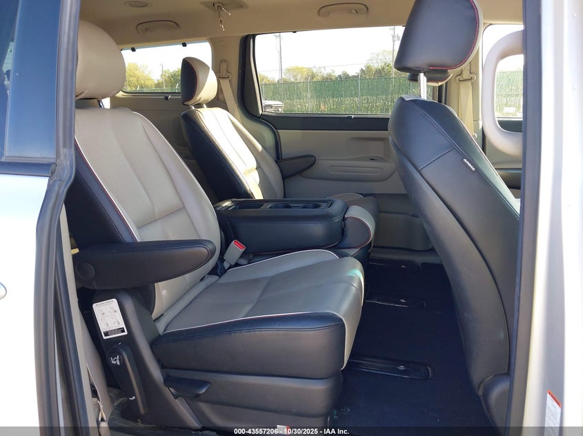 2020 Kia Sedona Ex VIN: KNDMB5C19L6647561 Lot: 43557206