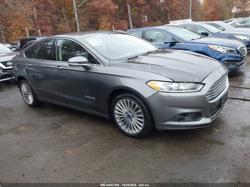 FORD FUSION HYBRID TITANIUM