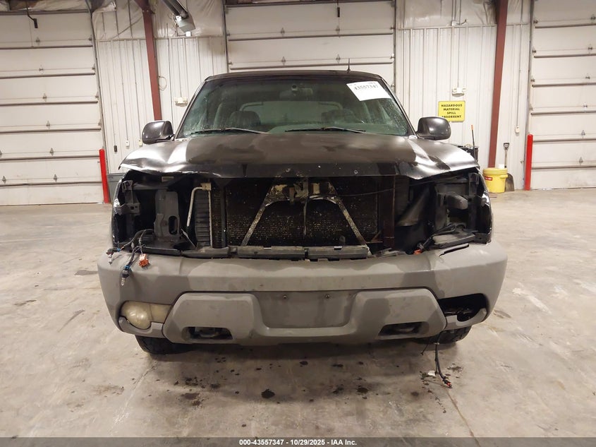 2002 Chevrolet Avalanche 1500 VIN: 3GNEK13T62G108706 Lot: 43557347