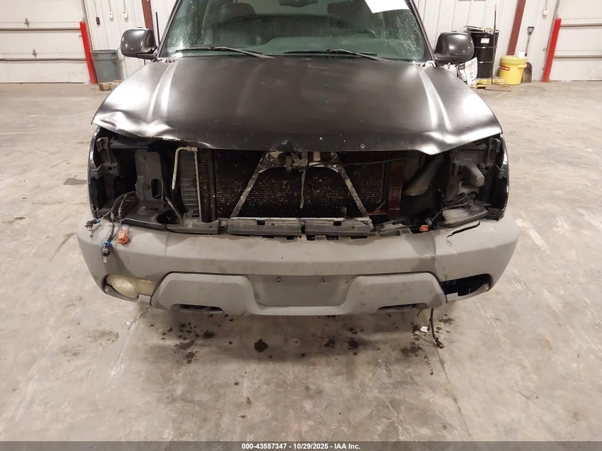 2002 Chevrolet Avalanche 1500 VIN: 3GNEK13T62G108706 Lot: 43557347