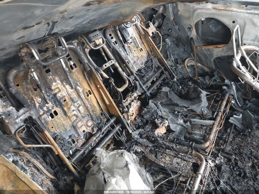 2007 Toyota Rav4 Limited VIN: JTMBD31V176049448 Lot: 43557456