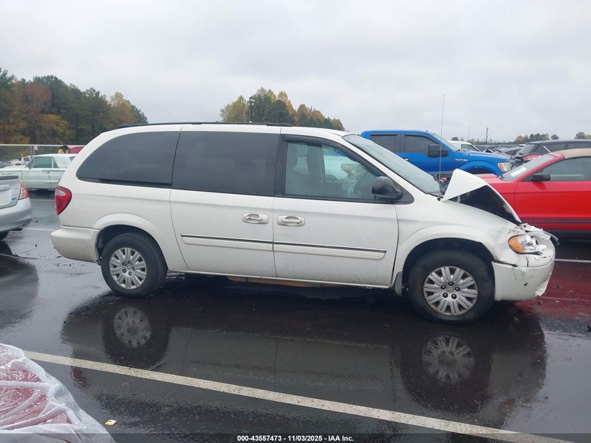 2005 Chrysler Town & Country Lx VIN: 2C4GP44R65R401642 Lot: 43557473