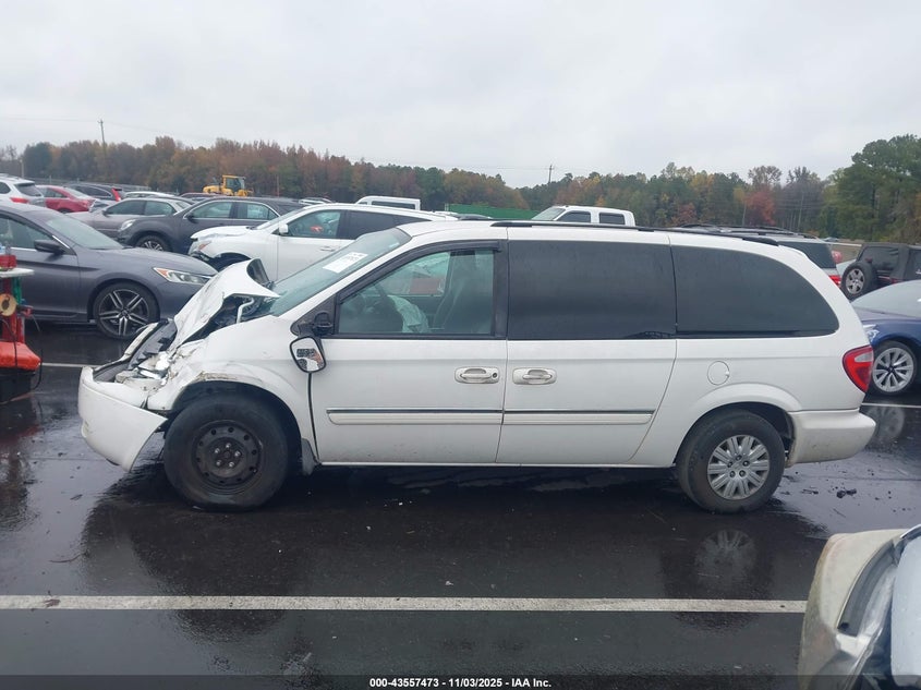 2005 Chrysler Town & Country Lx VIN: 2C4GP44R65R401642 Lot: 43557473