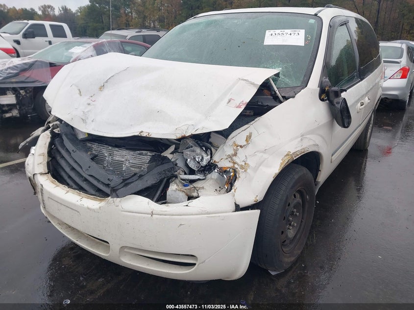 2005 Chrysler Town & Country Lx VIN: 2C4GP44R65R401642 Lot: 43557473