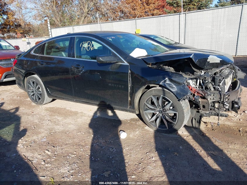 CHEVROLET MALIBU FWD RS