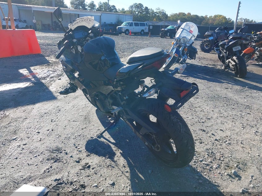 2024 KAWASAKI EX500 auction photo 3