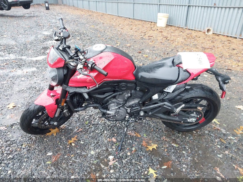 2024 Ducati Monster VIN: ZDMMAMDT6RB009169 Lot: 43557500