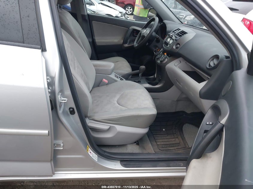 2T3BF4DVXBW100772 2011 TOYOTA RAV 4 photo no. 5