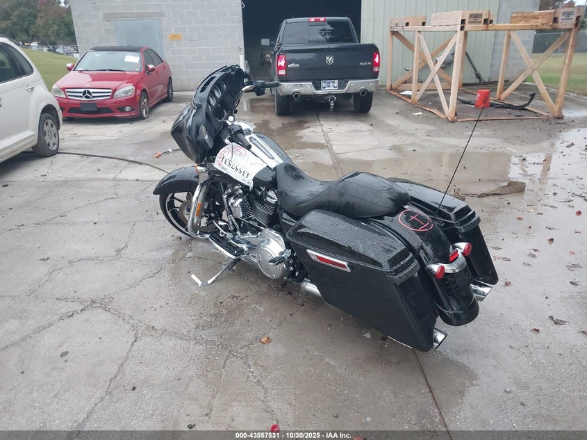 1HD1KBC13PB607442 2023 HARLEY-DAVIDSON STREET GLIDE photo no. 3