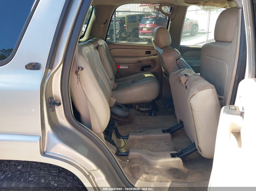 2003 Chevrolet Tahoe Lt VIN: 1GNEC13ZX3R270180 Lot: 43557585