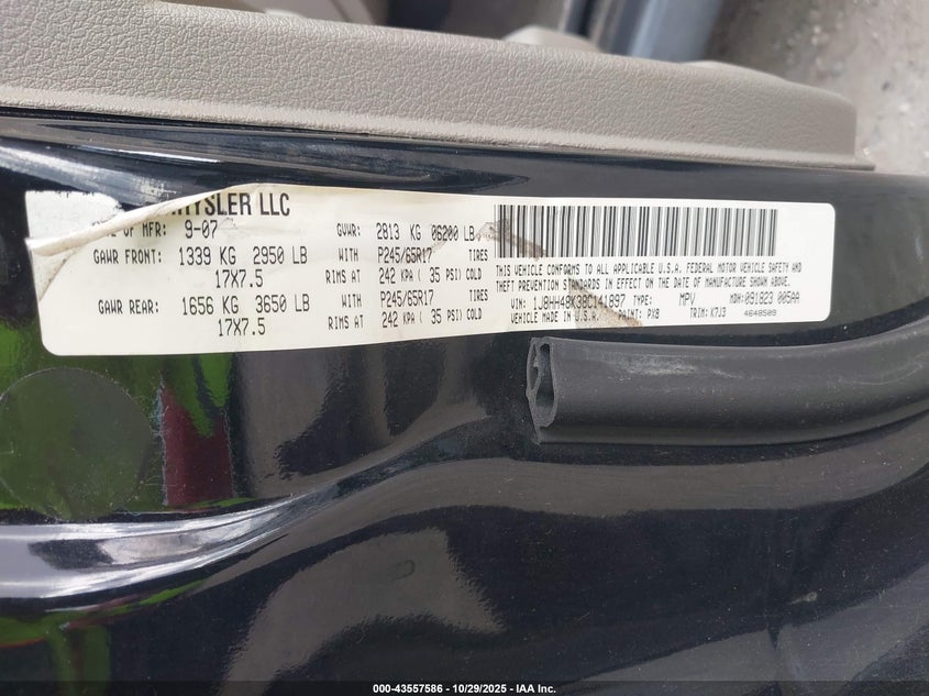 2008 Jeep Commander Sport VIN: 1J8HH48K38C141897 Lot: 43557586