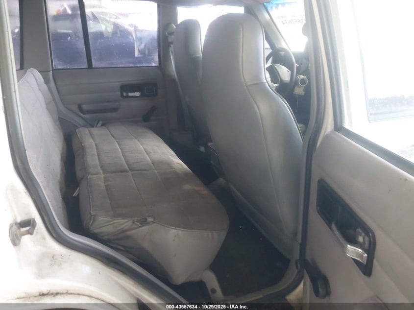 1996 Jeep Cherokee Se VIN: 1J4FJ28S8TL105522 Lot: 43557634