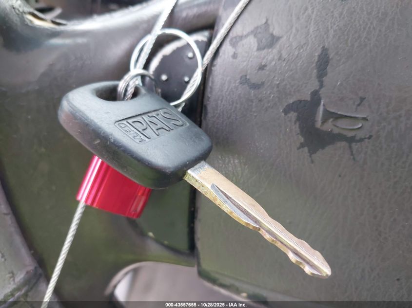 2002 Ford F-150 Lariat/Xlt VIN: 1FTRW08LX2KB72371 Lot: 43557655