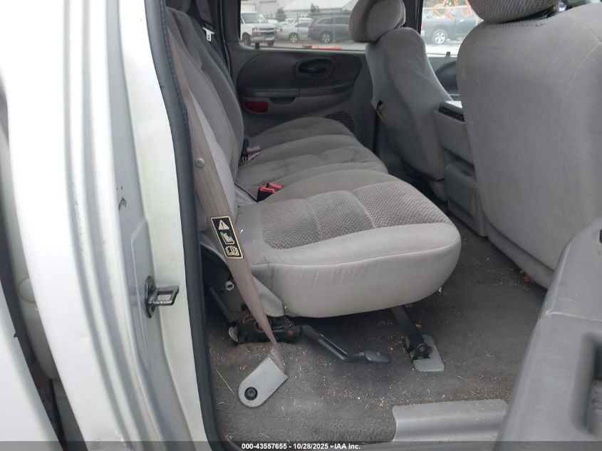 2002 Ford F-150 Lariat/Xlt VIN: 1FTRW08LX2KB72371 Lot: 43557655