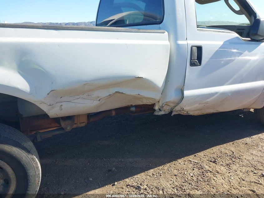 2003 Ford F-250 Xl/Xlt VIN: 3FTNF20L13MB42093 Lot: 43557667