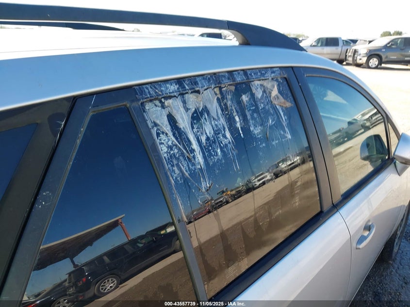 2009 Kia Rondo Lx VIN: KNAFG528X97221807 Lot: 43557739