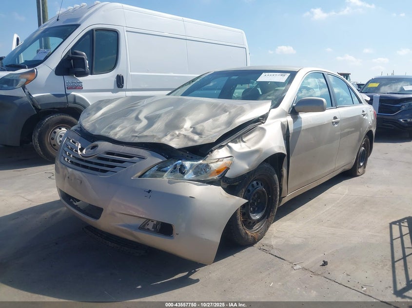4T1BE46KX7U585971 2007 TOYOTA CAMRY photo no. 2