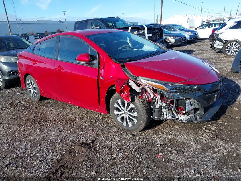 TOYOTA PRIUS PRIME LE