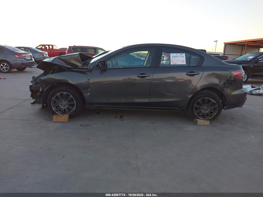 2011 Mazda Mazda3 I Touring VIN: JM1BL1VG2B1452072 Lot: 43557774