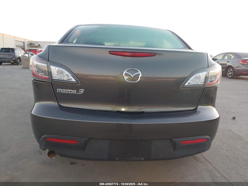 2011 Mazda Mazda3 I Touring VIN: JM1BL1VG2B1452072 Lot: 43557774