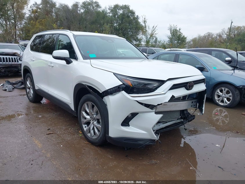 TOYOTA HIGHLANDER LIMITED