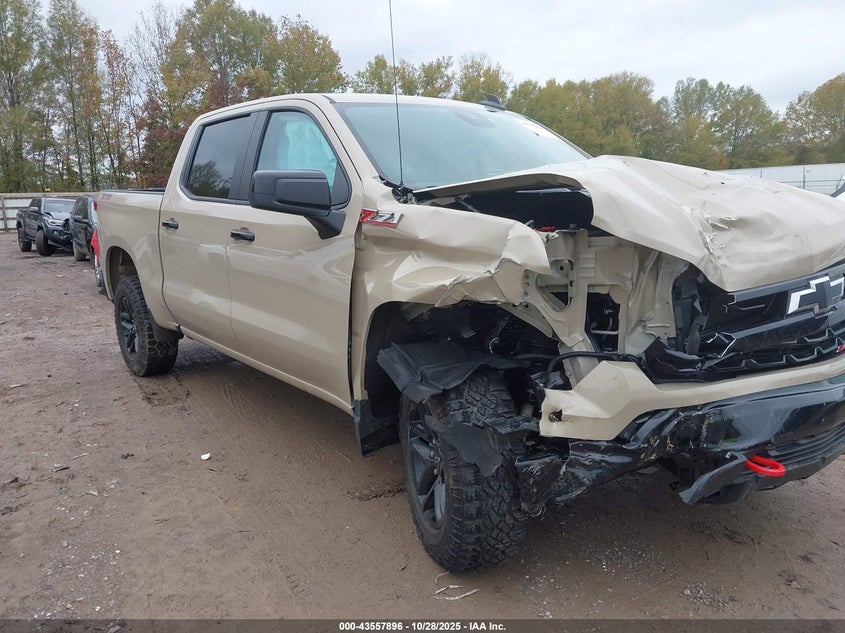 CHEVROLET SILVERADO 1500 4WD SHORT BED LT TRAIL BOSS